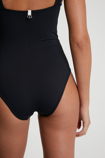 Maillot de Bain Triangle CELESTE - Une Pièce Chic avec Contours Poudre